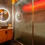 Отель Veryste & 4*