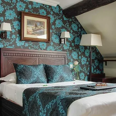 Veryste Hotel 4*