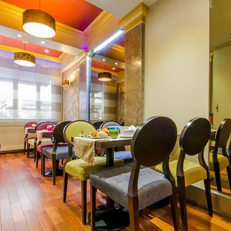 Veryste & Otel Paris